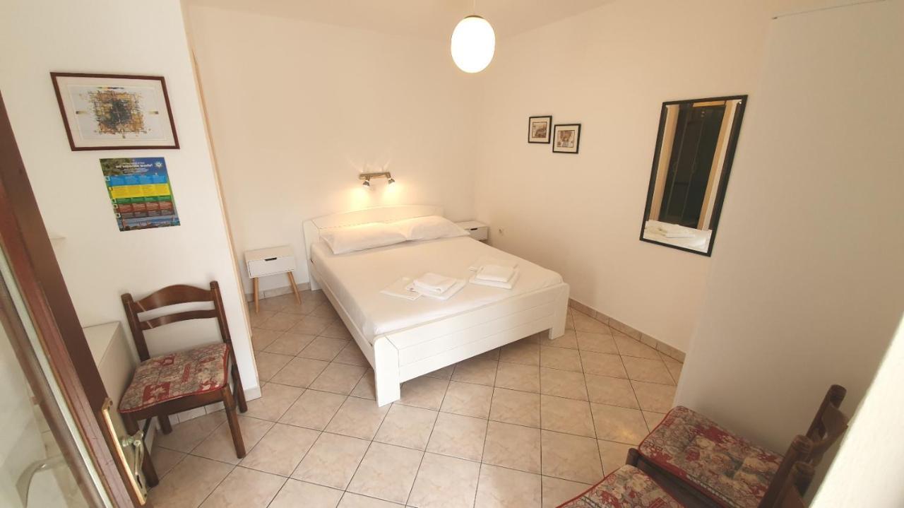 Apartments Dora Banjol Exterior photo